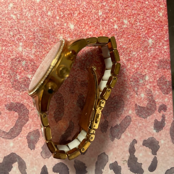 Michael Kors Gold-tone and White Acetate Watch - Picture 2 of 7